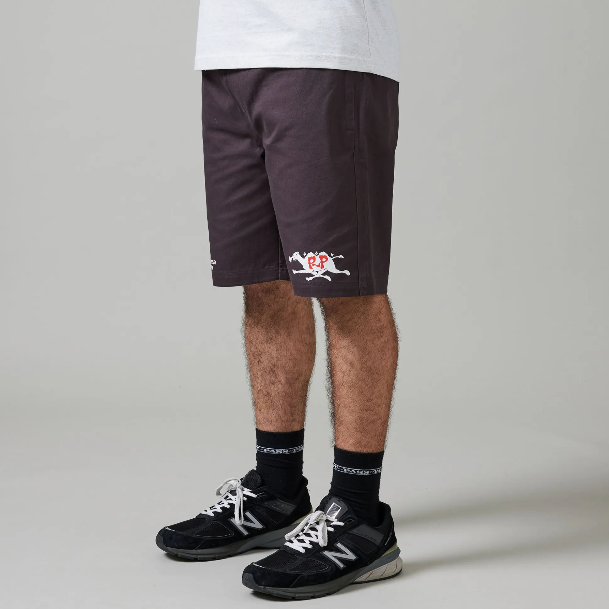 Pass~Port Peaks and Valleys Casual Short - Tar
